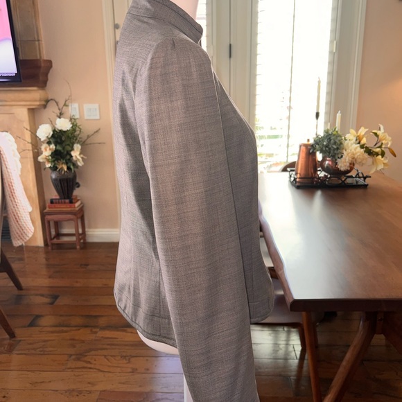 Armani Collezioni Virgin Wool Jacket size 10 - Picture 3 of 7